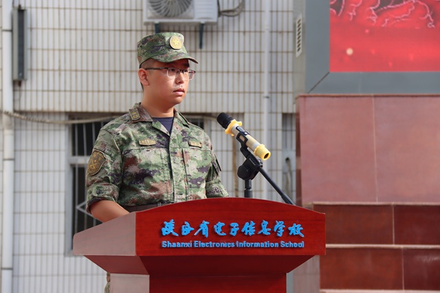 常明鑫代表全体教官发言.jpg