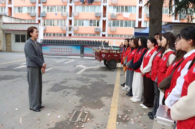 党委副书记、校长魏萍作动员讲话 - 副本.jpg