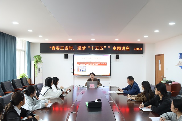 图为讲座现场 - 副本.jpg